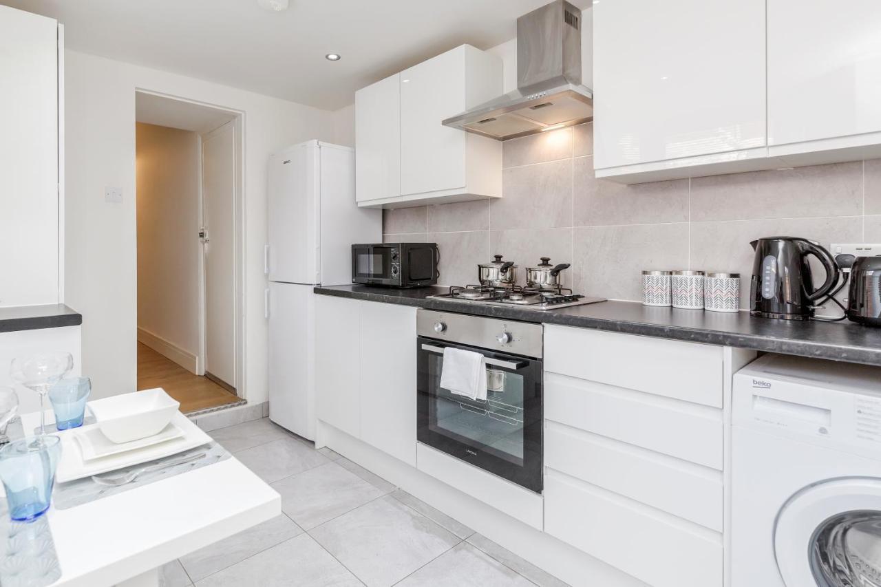 2 Bedrooms Serviced Apartment Excel Exhibition Centre, O2 Arena, Stratford Olympic City, Forest Gate, Central Londyn Zewnętrze zdjęcie